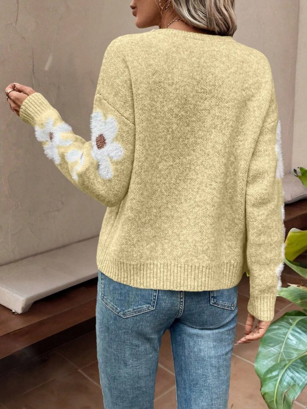 Apricot Women's Casual Floral Pattern Crew Neck Long Sleeve Pullover Sweater - Picture 2 of 6